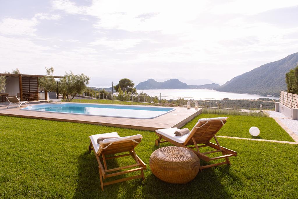 Villa Armonia Vouliagmeni insjö Rum bild