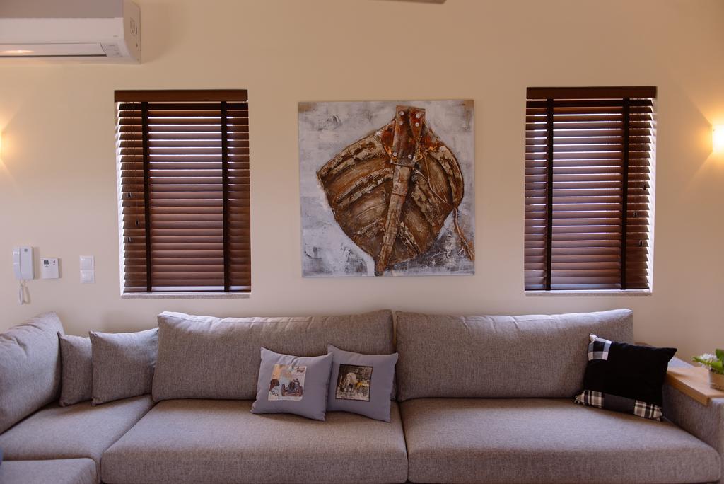 Villa Armonia Vouliagmeni insjö Exteriör bild