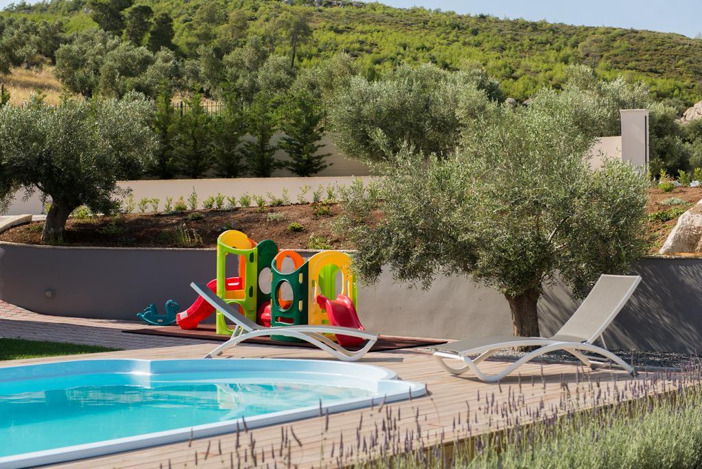 Villa Armonia Vouliagmeni insjö Rum bild