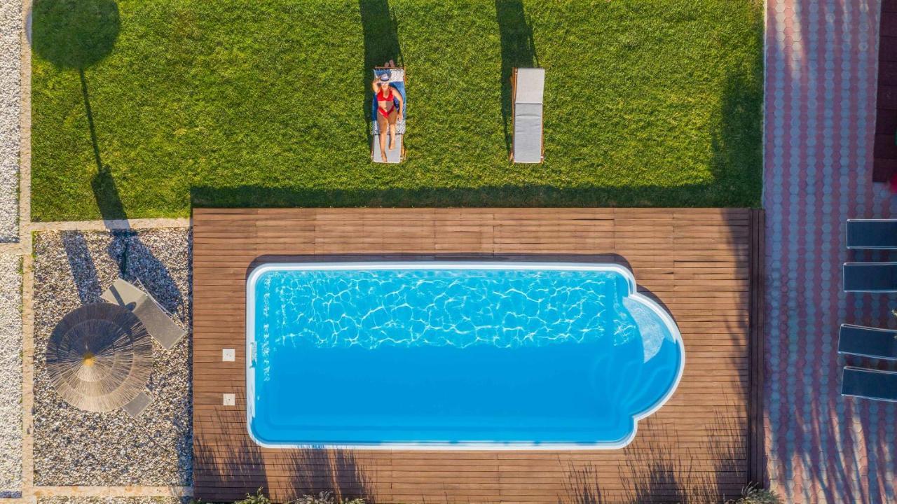 Villa Armonia Vouliagmeni insjö Exteriör bild