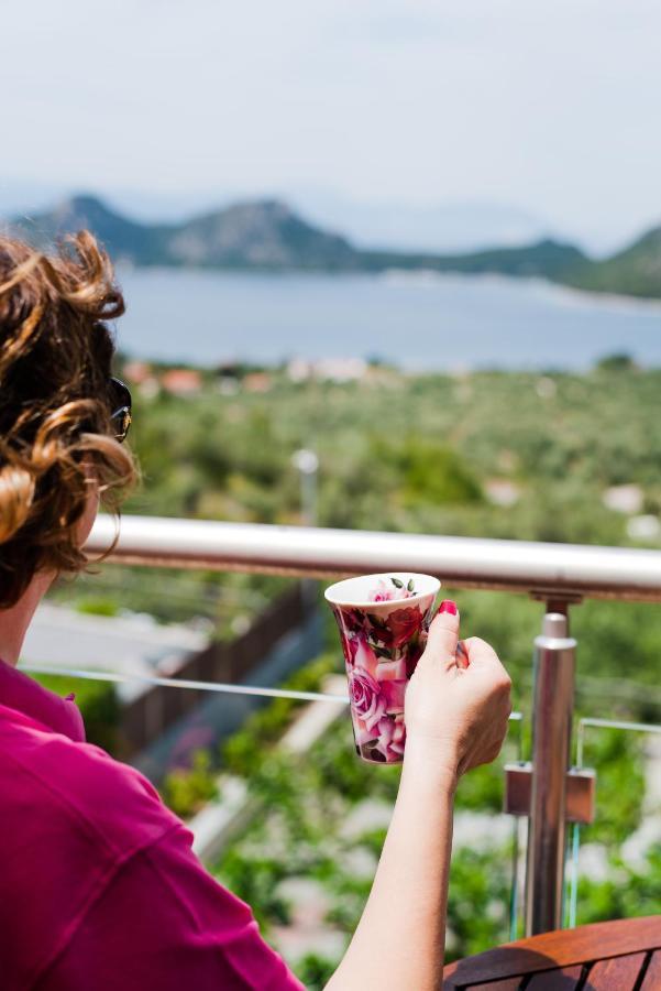 Villa Armonia Vouliagmeni insjö Exteriör bild